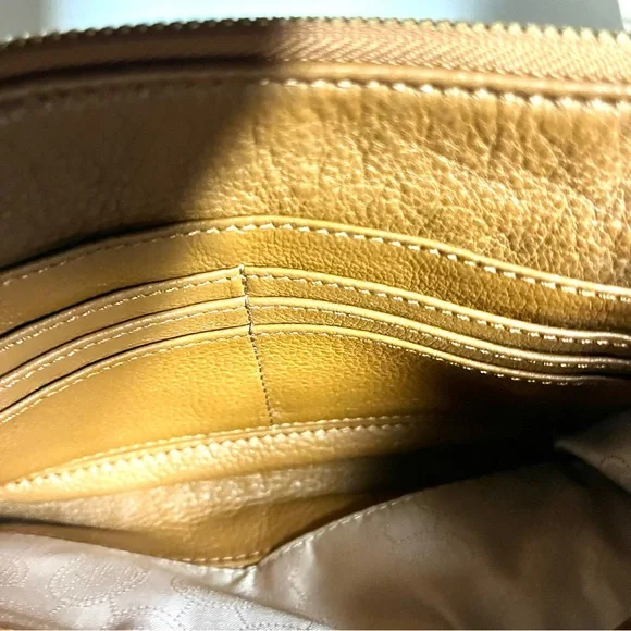 MICHAEL KORS Crossbody - Picture 11 of 15